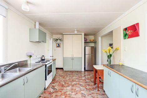 Photo of property in 15 Golding Road, Taradale, Napier, 4112