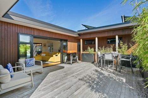 Photo of property in 5b Wesley Avenue, Frankleigh Park, New Plymouth, 4310