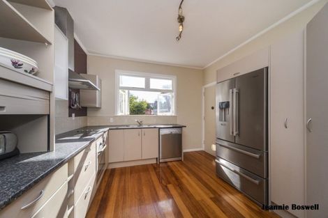 Photo of property in 859 Main Street, Roslyn, Palmerston North, 4414