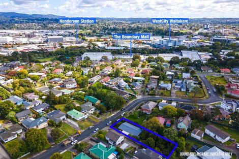 Photo of property in 19 Kereru Street, Henderson, Auckland, 0612