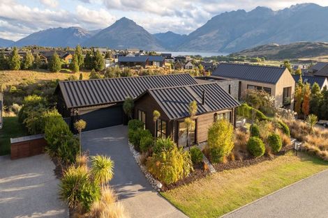 Photo of property in 22 Mckellar Drive, Jacks Point, Queenstown, 9371