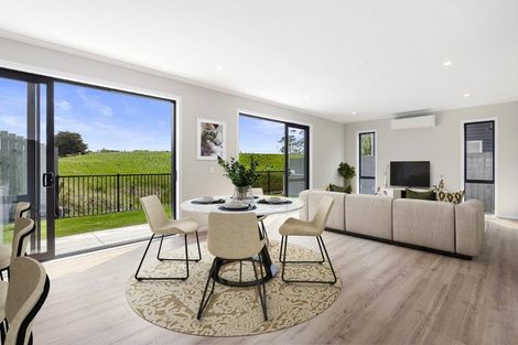 Photo of property in 18 Oyster Drive, Whenuapai, 0618