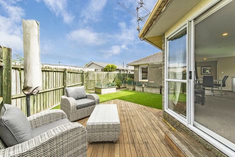 Photo of property in 17 Cunningham Place, Halswell, Christchurch, 8025