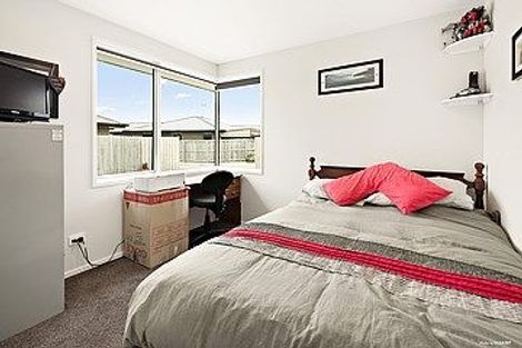 Photo of property in 17 Modello Lane, Waiuku, 2123