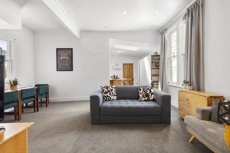 Photo of property in 27 Nairn Street, Mount Cook, Wellington, 6011