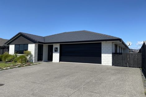 Photo of property in 5 Oka Street, Papamoa Beach, Papamoa, 3118