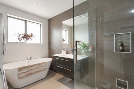 Photo of property in 17 Mataroa Place, Parklands, Christchurch, 8083