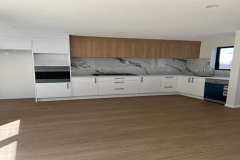 Photo of property in 31 Weldene Avenue, Glenfield, Auckland, 0629