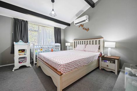 Photo of property in 8 Lorraine Place, Glenview, Hamilton, 3206