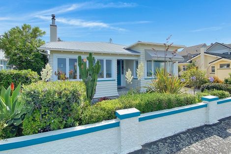 Photo of property in 36 The Esplanade, Westshore, Napier, 4110
