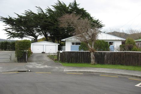 Photo of property in 18 Heath Street, Wainuiomata, Lower Hutt, 5014