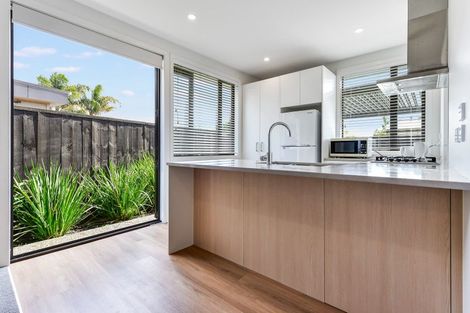 Photo of property in 14u2 Mitcham Avenue, Forest Lake, Hamilton, 3200