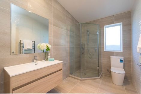 Photo of property in 13 Floyd Road, Riverhead, 0820