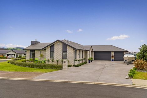 Photo of property in 3 Roseberry Place, Whitianga, 3510