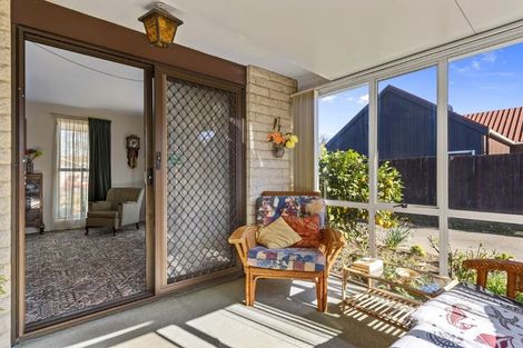 Photo of property in 40 Ambleside Drive, Burnside, Christchurch, 8053