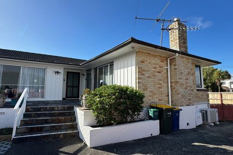 Photo of property in 1/5 Sydney Street, Hauraki, Auckland, 0622