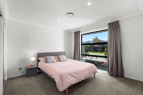 Photo of property in 9 Woodlaw Crescent, Prebbleton, 7604