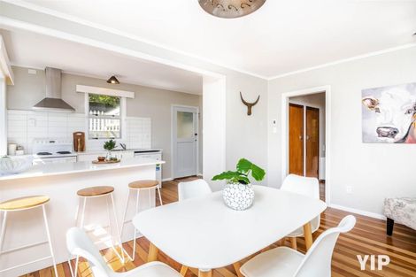 Photo of property in 102 Helston Road, Paparangi, Wellington, 6037