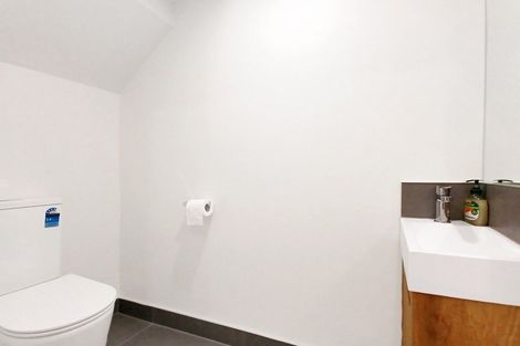 Photo of property in 8e Nedlands Place, Burswood, Auckland, 2013