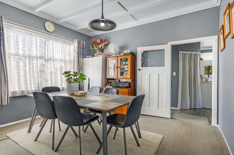 Photo of property in 710 Heretaunga Street East, Parkvale, Hastings, 4122