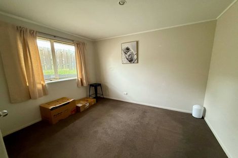 Photo of property in 13 Dovey Place, Massey, Auckland, 0614