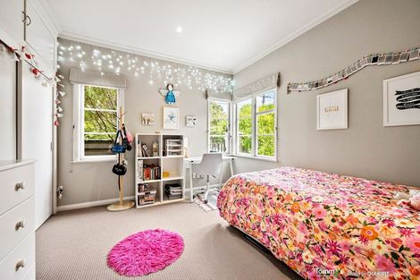 Photo of property in 1 Buchanan Street, Wadestown, Wellington, 6012