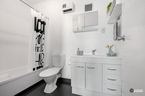 Photo of property in Hobson Court Flats, 47/70u Hobson Street, Thorndon, Wellington, 6011