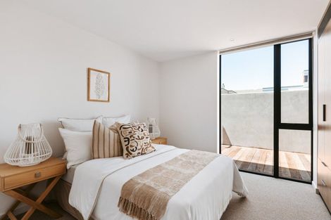 Photo of property in 124b Marine Parade, Mount Maunganui, 3116
