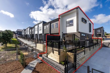 Photo of property in 4/4 Limestone Drive, Hobsonville, Auckland, 0616