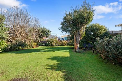 Photo of property in 24 Richmond Street, Fitzroy, New Plymouth, 4312