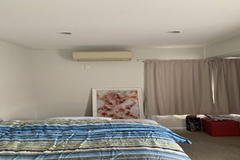 Photo of property in 13 Gloaming Place, Conifer Grove, Takanini, 2112