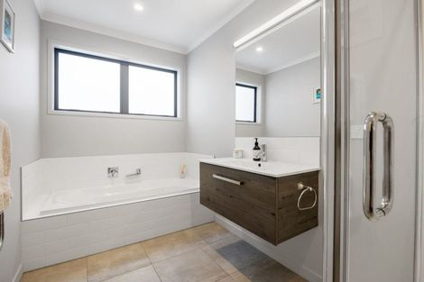 Photo of property in 5 Libeau Road, Chartwell, Hamilton, 3210