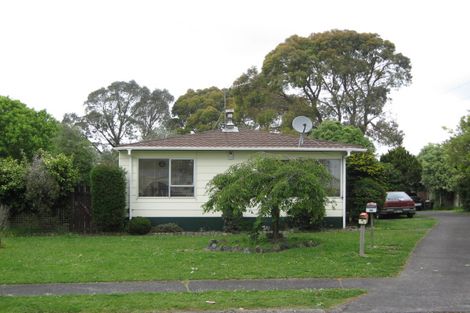 Photo of property in 2/10 Gloaming Place, Conifer Grove, Takanini, 2112