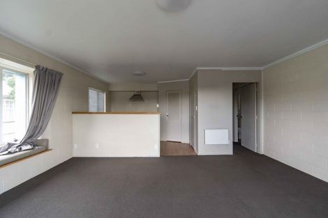Photo of property in 4/2 Ruakiwi Road, Hamilton Lake, Hamilton, 3204