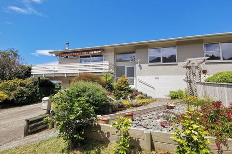 Photo of property in 9 Chisbury Street, Churton Park, Wellington, 6037