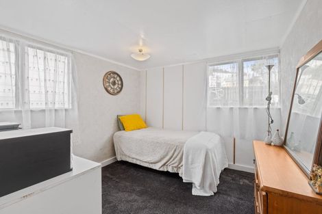 Photo of property in 1 Brick Street, Te Aroha, 3320