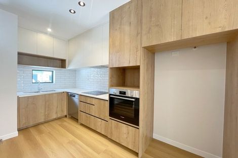 Photo of property in 19 Kuaha Road, Massey, Auckland, 0614