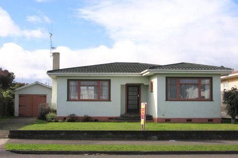 Photo of property in 7 Wood Street, Takaro, Palmerston North, 4410
