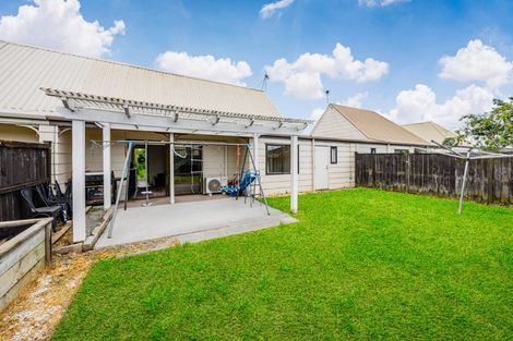 Photo of property in 12/58 Manuroa Road, Takanini, 2112