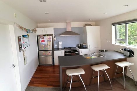 Photo of property in 4a Versailles Street, Karori, Wellington, 6012