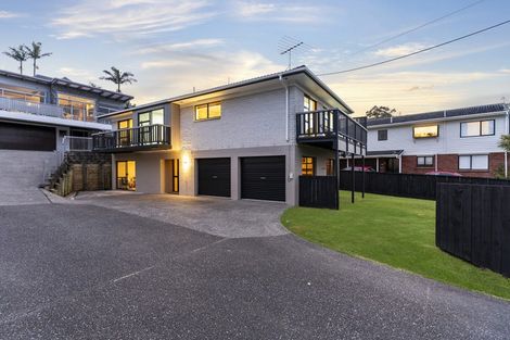 Photo of property in 24 Hebron Road, Waiake, Auckland, 0630