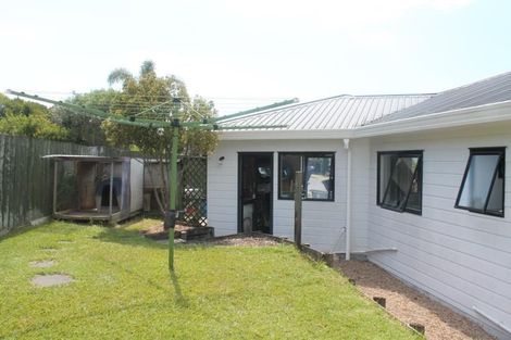 Photo of property in 26 Jean Place, Stanmore Bay, Whangaparaoa, 0932