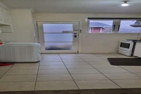 Photo of property in 85 Lincoln Road, Henderson, Auckland, 0610