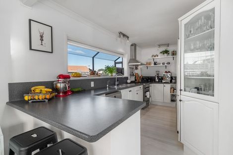 Photo of property in 15a Gordon Road, Mount Maunganui, 3116