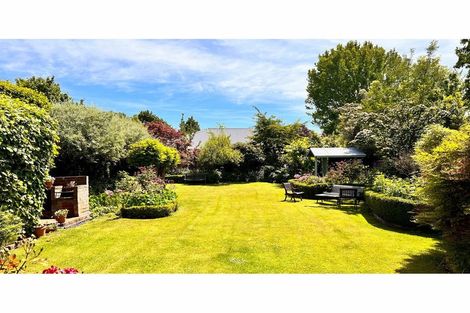 Photo of property in 182 Fendalton Road, Fendalton, Christchurch, 8052