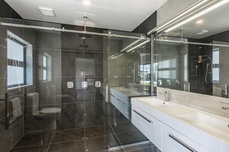 Photo of property in 16 Petrel Close, Paraparaumu Beach, Paraparaumu, 5032