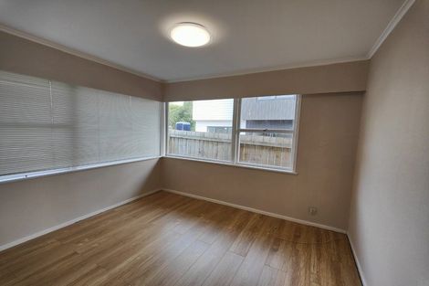 Photo of property in 5 Wilbur Place, Pakuranga Heights, Auckland, 2010