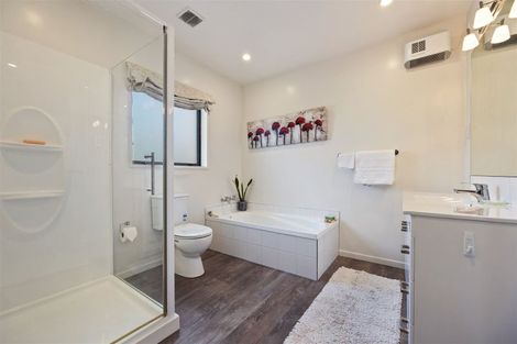 Photo of property in 114 Saint James Avenue, Papanui, Christchurch, 8053