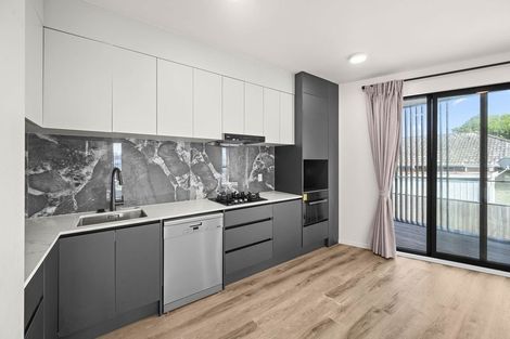 Photo of property in 8 Sunnybrae Road, Hillcrest, Auckland, 0627