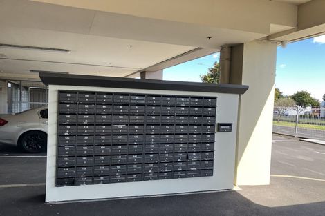 Photo of property in 13h/18 Ronwood Avenue, Manukau, Auckland, 2104